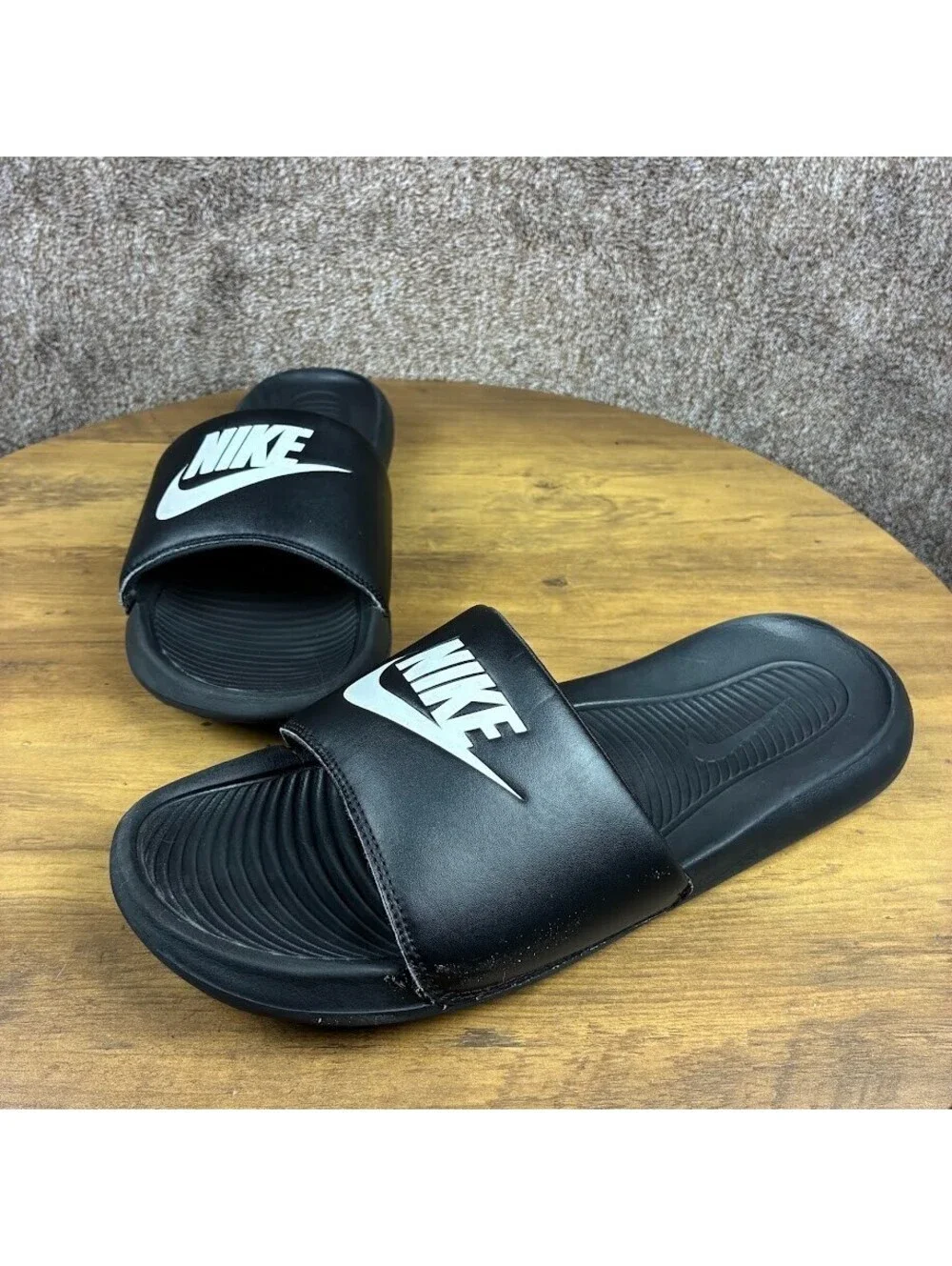Nike Men's Victori One Slide Sandals Size 12M Slip-On Black Swoosh Shoes